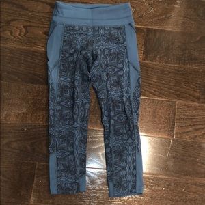 Blue athleta capris